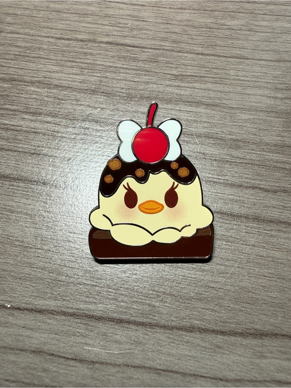 Disney Pins Daisy Duck Brownie Sundae